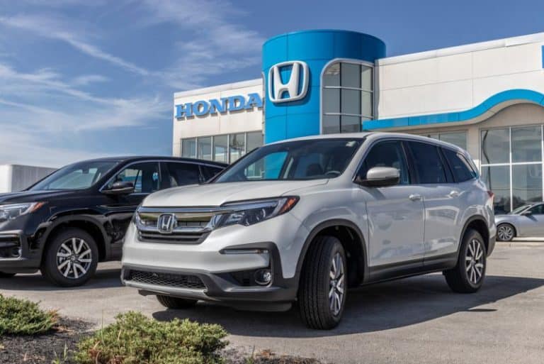 What Oil Does Honda Dealership Use? (Let’S See)