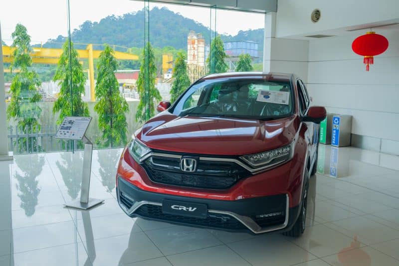 Honda Dealership Replace Windshields?