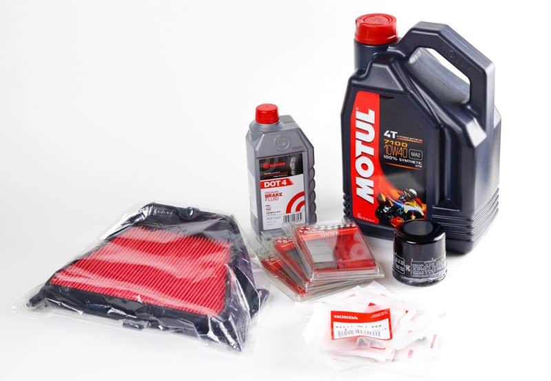 A Synthetic Motor Oil Kit For Honda Dealerships.