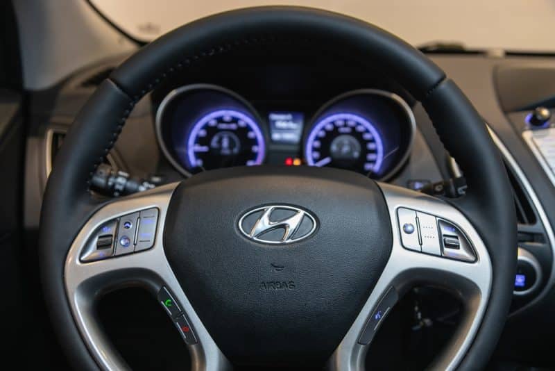 Hyundai Elantra Have A Heated Steering Wheel