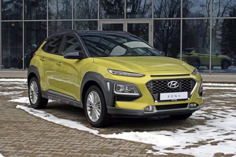 Hyundai Kona Drive In Snow