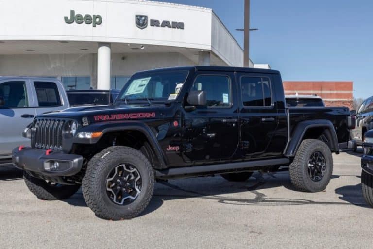 Does Jeep Gladiator Fit In A Garage? (Must Read)
